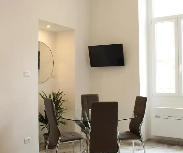 Apartmán Da Mariella - Bilocale Roma 104 *